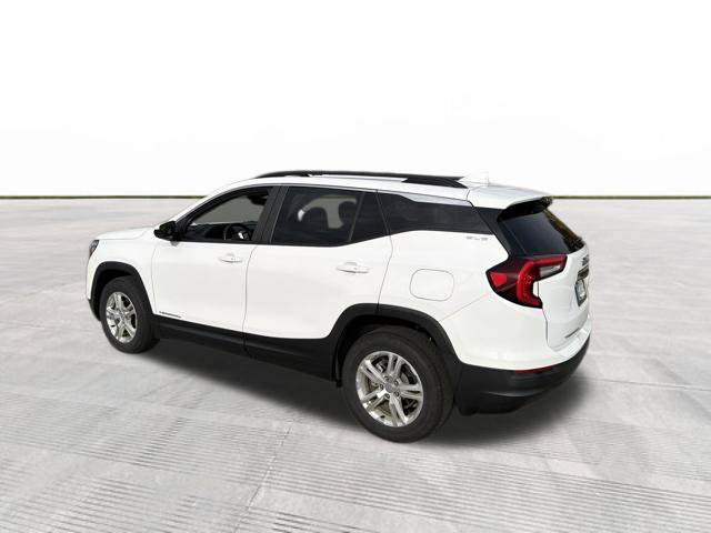 Used 2023 GMC Terrain SLE w/ Driver Convenience Package AWD/4WD image 4