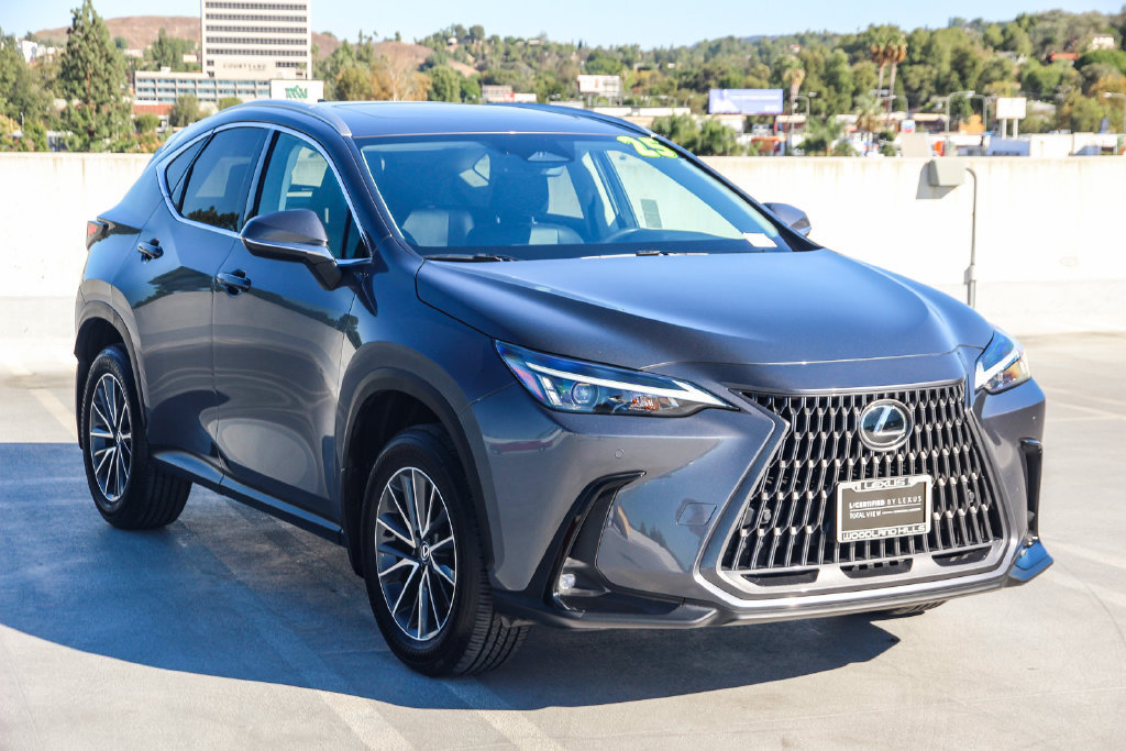 Certified 2025 Lexus NX 250 FWD w/ Premium Package image 3