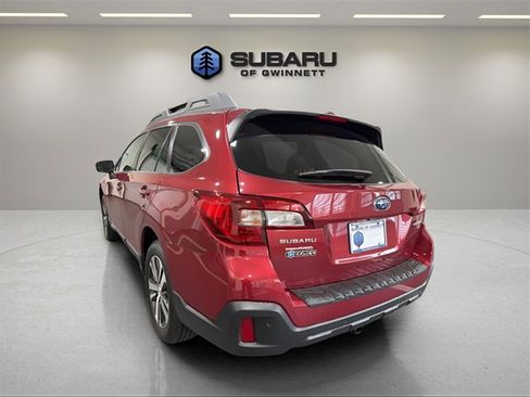 Used 2019 Subaru Outback 2.5i Limited image 3