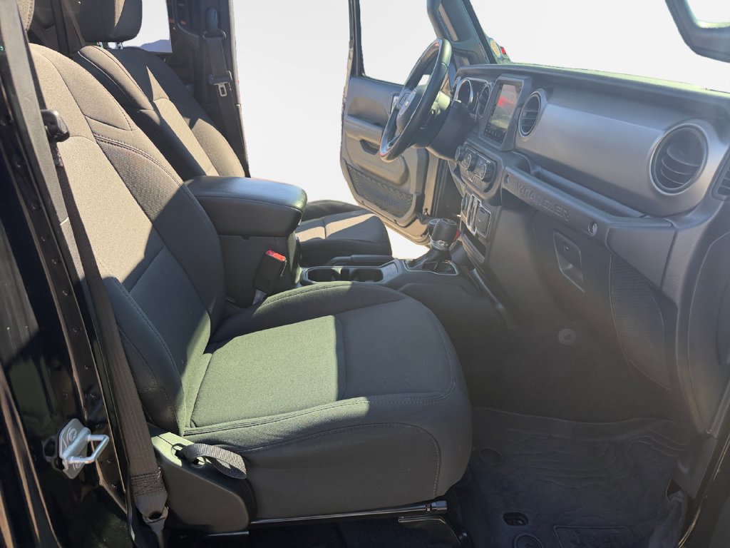 Used 2021 Jeep Wrangler Unlimited Sport AWD/4WD image 26