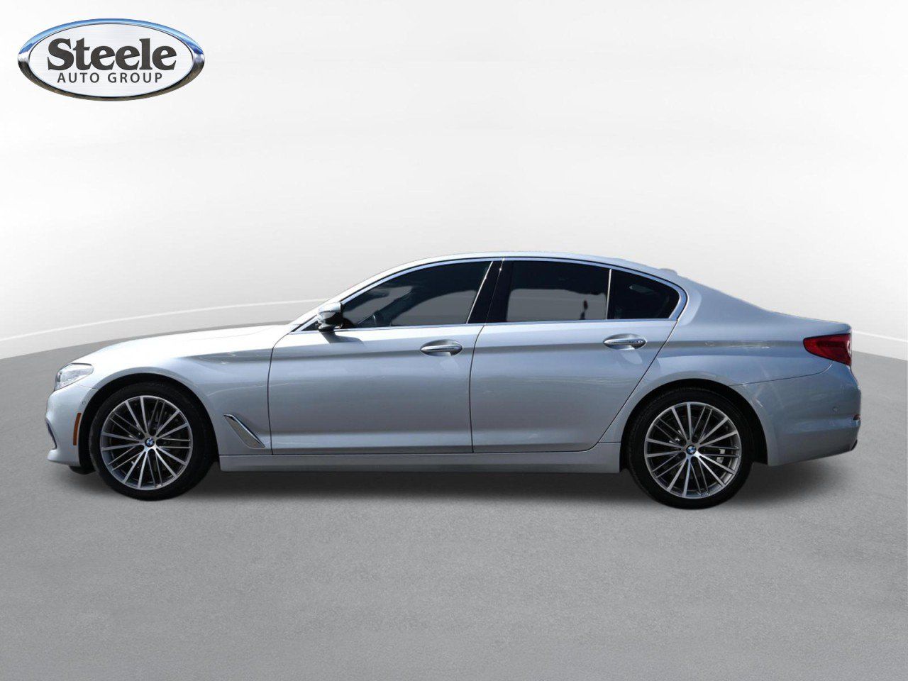 Used 2017 BMW 540i RWD image 4