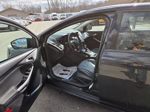 Used 2014 Ford Focus SE w/ Equipment Group 201A image 11