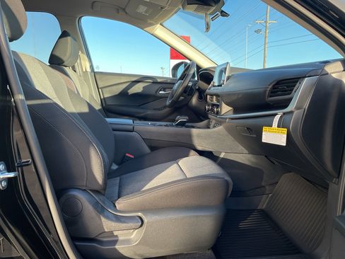 New 2026 Nissan Rogue SV image 23