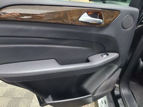 Used 2015 Mercedes-Benz ML 350 4MATIC image 36