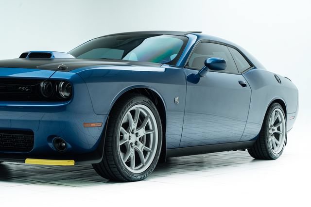 Used 2020 Dodge Challenger R/T Scat Pack RWD image 9