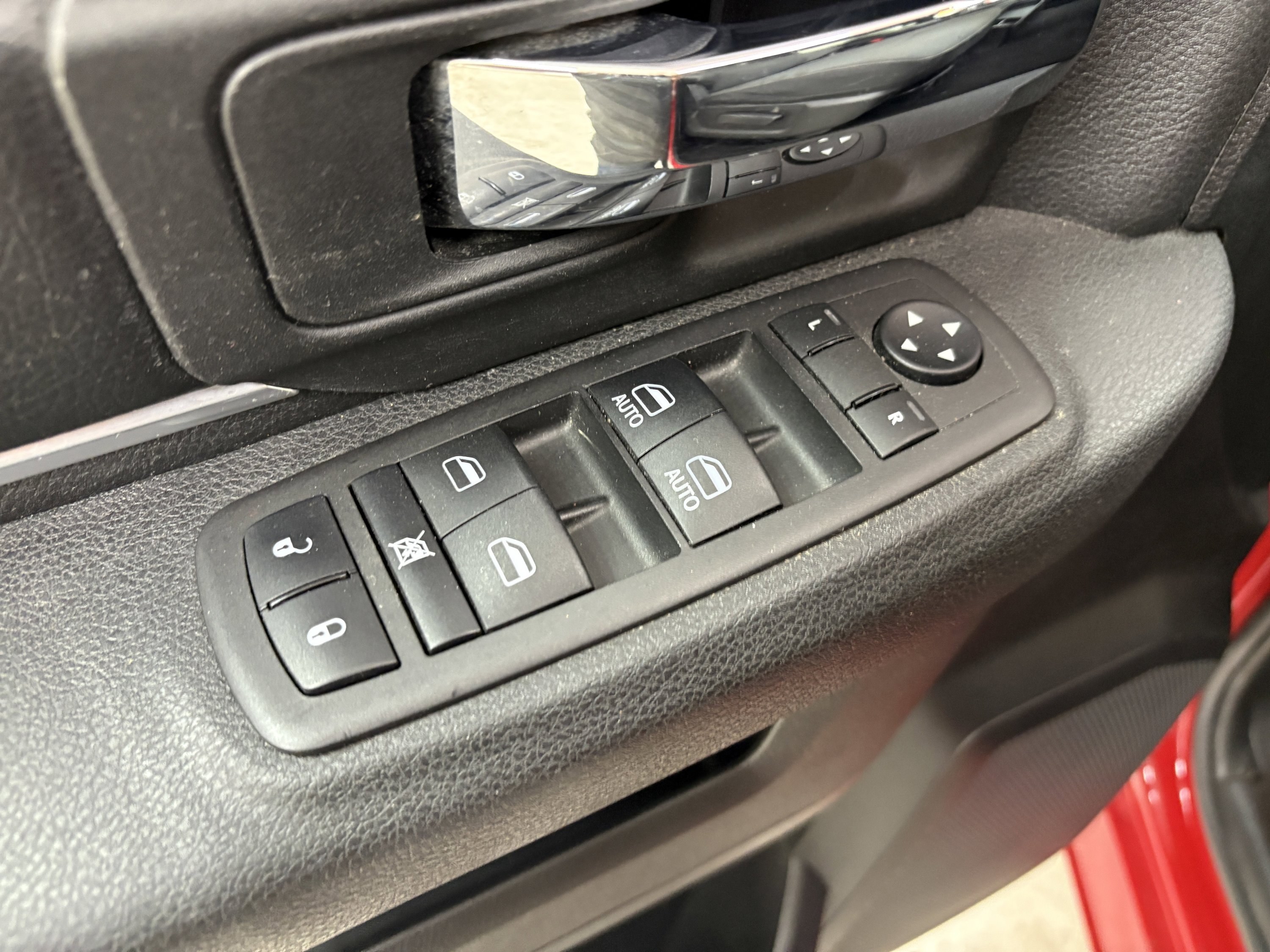 Used 2024 RAM 1500 Warlock RWD image 23