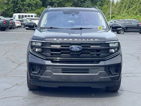 Used 2025 Ford Expedition Active AWD/4WD image 20