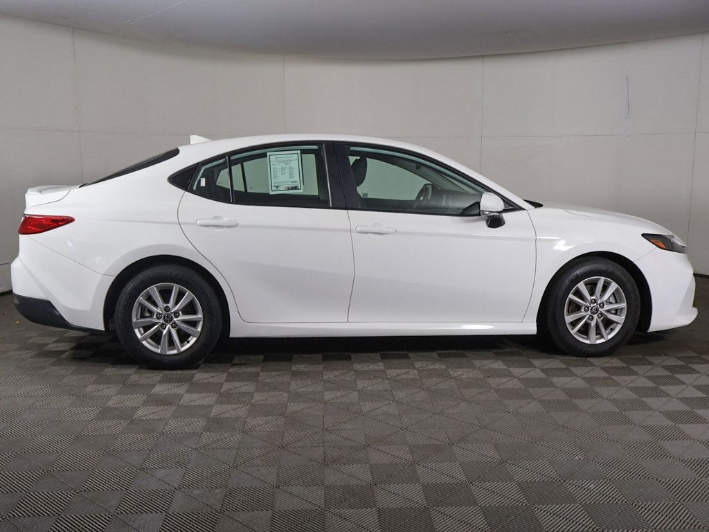 Used 2025 Toyota Camry LE FWD image 17