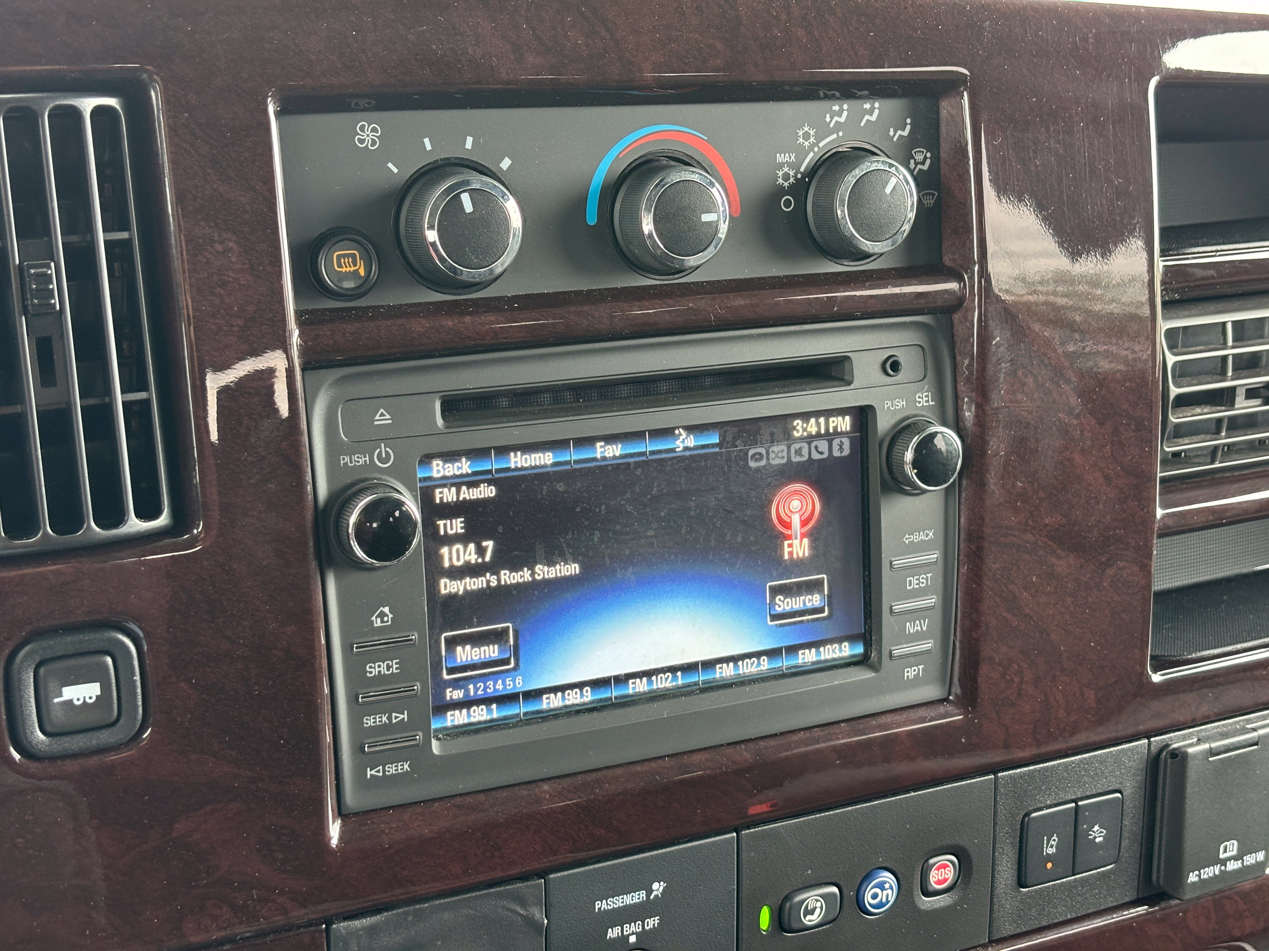 Used 2019 Chevrolet Express 2500 w/ Enhanced Convenience Package RWD image 30