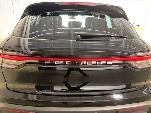 Certified 2026 Porsche Macan AWD/4WD image 15