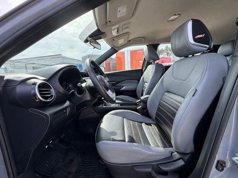Used 2023 Nissan Kicks SR w/ SR Premium Package FWD image 10