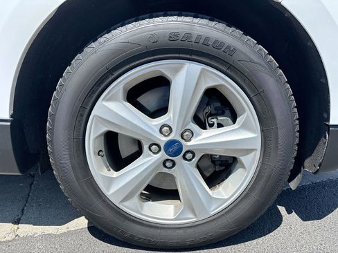 Used 2020 Ford Edge SE image 51