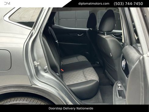 Used 2018 Nissan Rogue Sport SV image 20