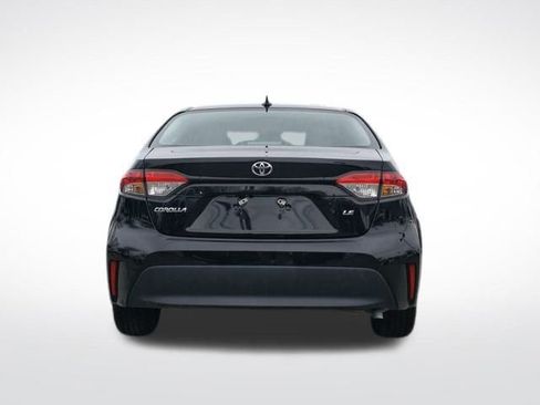 Used 2024 Toyota Corolla LE image 7