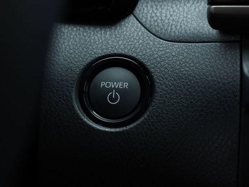 New 2026 Toyota Camry SE image 9