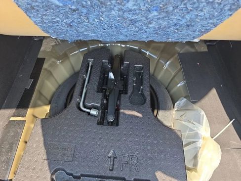 Used 2024 Nissan Kicks SV image 44