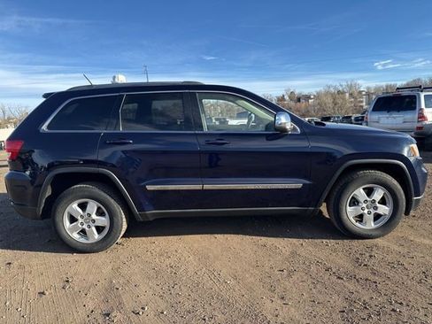 Used 2013 Jeep Grand Cherokee Laredo w/ Laredo E Group image 7