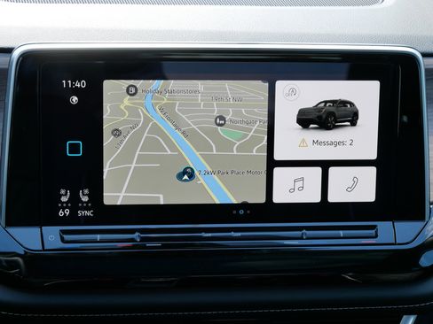 New 2025 Volkswagen Atlas SEL Premium R-Line image 9