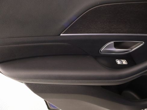 Used 2020 Mercedes-Benz GLE 350 4MATIC image 17