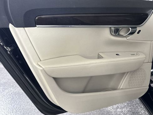 Used 2018 Volvo S90 T5 Momentum w/ Convenience Package image 34