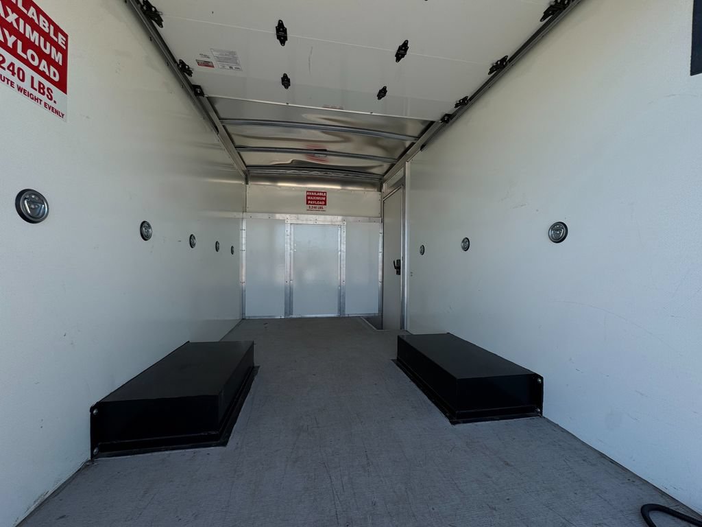 Used 2023 Ford Transit 350 DRW RWD image 20