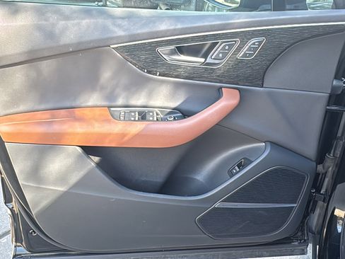 Used 2022 Audi Q7 3.0T Premium Plus image 12