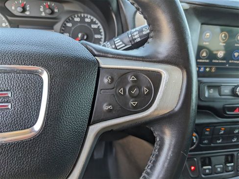 Used 2018 GMC Terrain SLE image 31