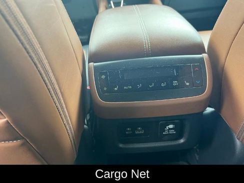 Certified 2023 Nissan Pathfinder Platinum AWD/4WD image 27