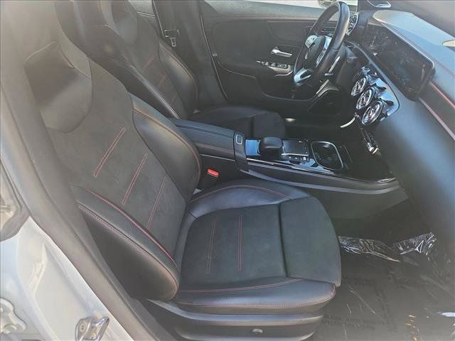 Used 2021 Mercedes-Benz CLA 250 image 20