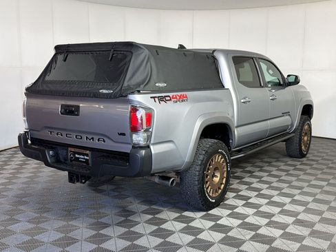 Used 2021 Toyota Tacoma TRD Sport AWD/4WD image 9