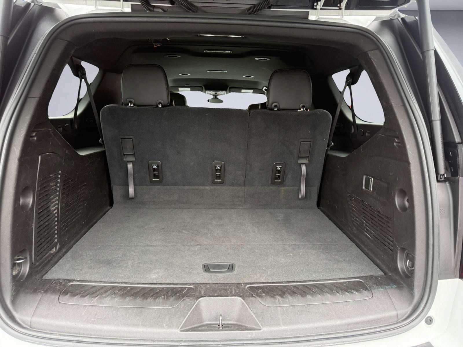 Used 2021 GMC Yukon XL SLT AWD/4WD image 8