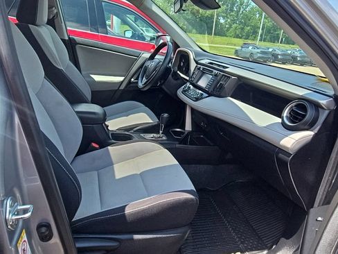 Used 2018 Toyota RAV4 XLE w/ Plus Extra Value Package AWD/4WD image 21