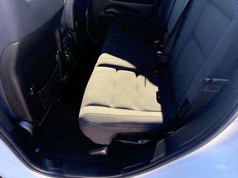 Used 2018 Jeep Grand Cherokee Laredo image 37