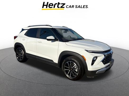 Used 2025 Chevrolet TrailBlazer LT image 1