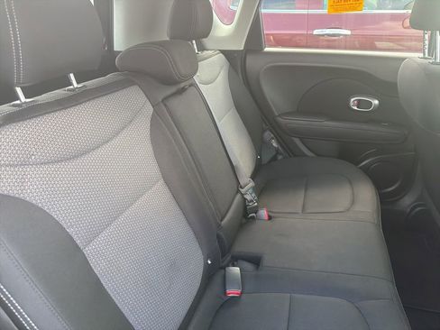 Used 2019 Kia Soul + FWD image 3