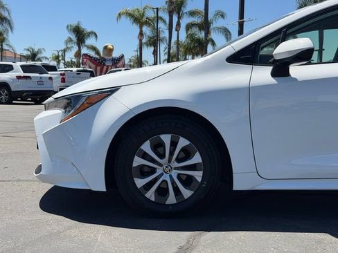 Used 2022 Toyota Corolla LE FWD image 21