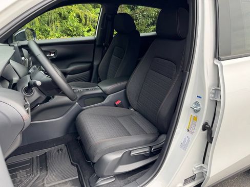 Used 2027 Honda HR-V Sport image 8