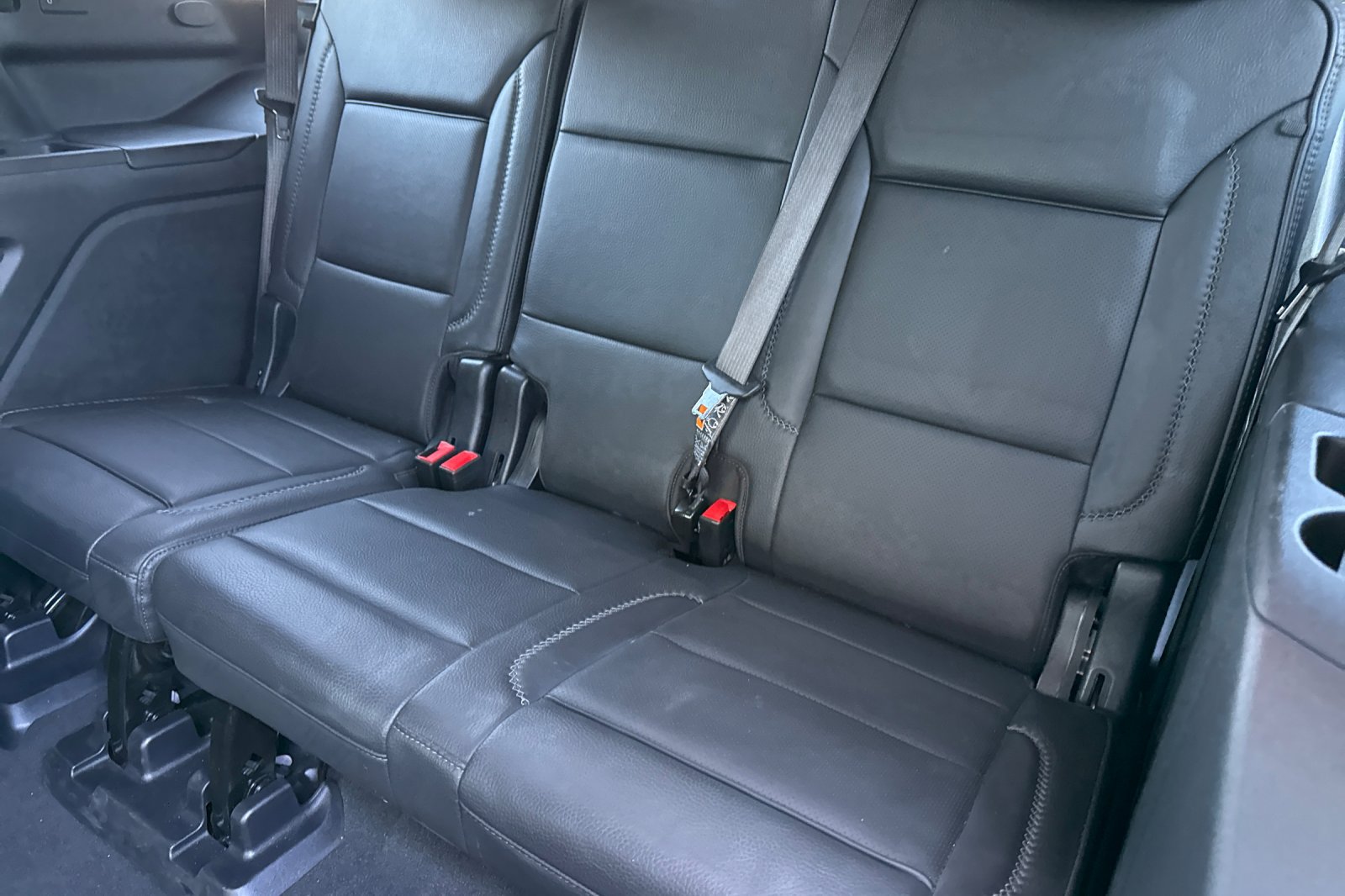 Used 2025 GMC Yukon Denali AWD/4WD image 19