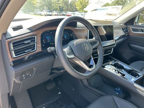 New 2026 Volkswagen Atlas SE image 23