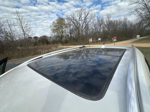 Used 2013 Cadillac SRX Premium image 15