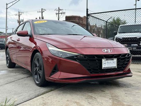 Used 2023 Hyundai Elantra SEL FWD image 3