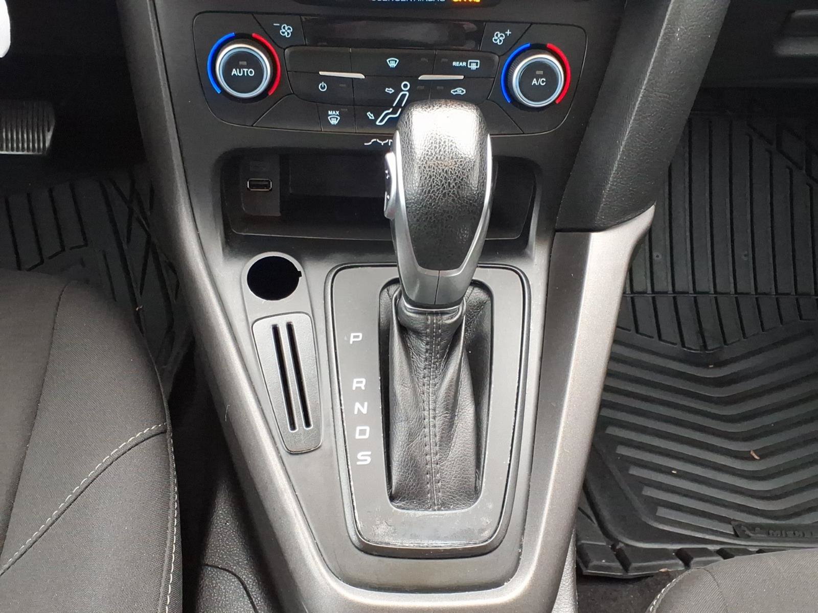 Used 2018 Ford Focus SEL FWD image 7