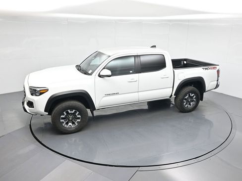 Used 2023 Toyota Tacoma TRD Off-Road image 44
