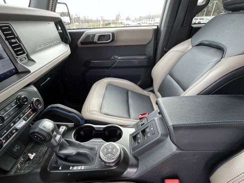 Used 2024 Ford Bronco Wildtrak image 26