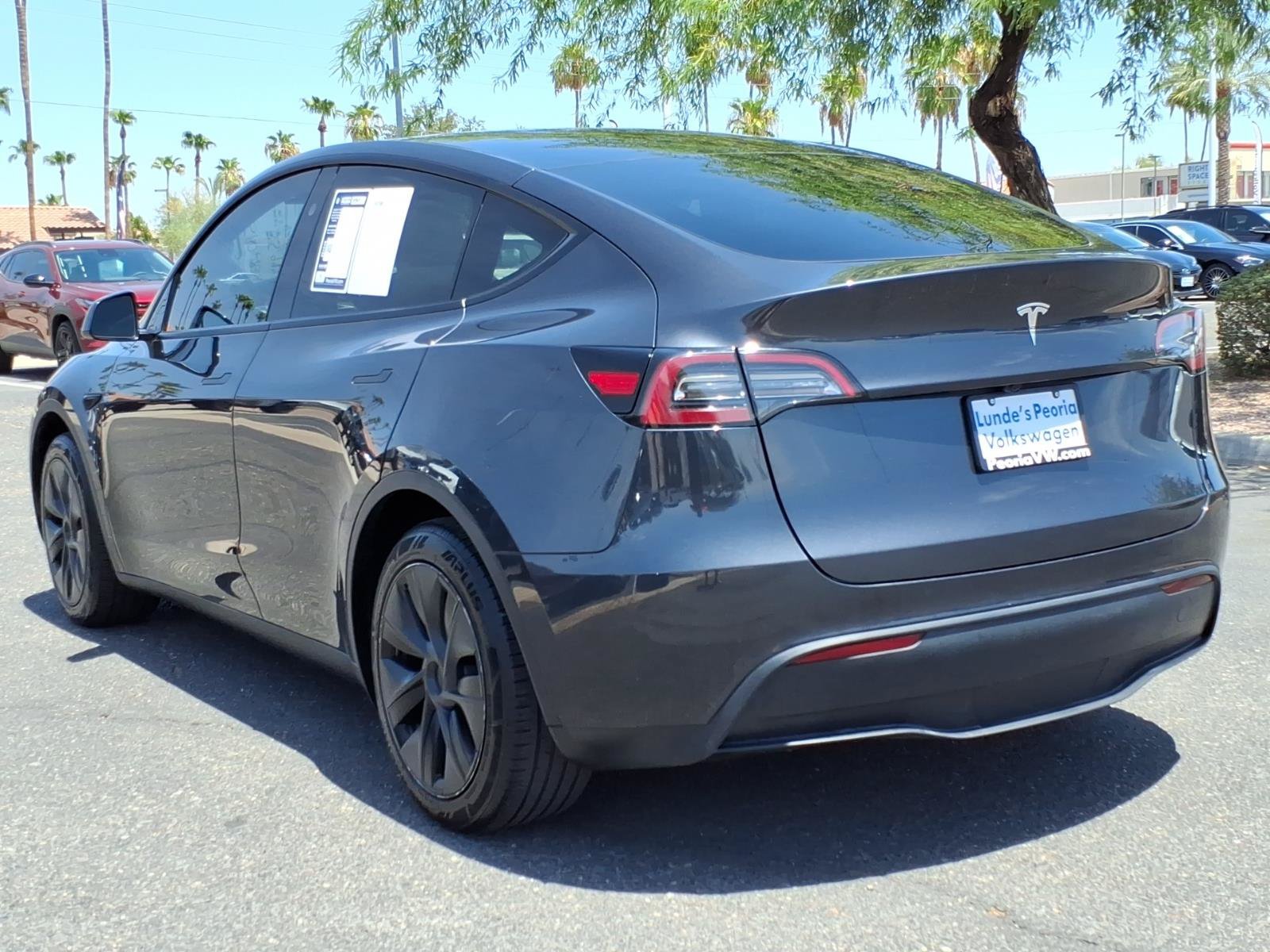 Used 2025 Tesla Model Y Long Range RWD image 5