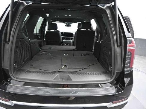 Used 2025 Chevrolet Tahoe LT AWD/4WD image 17