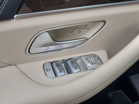 Certified 2024 Mercedes-Benz GLS 450 4MATIC image 28