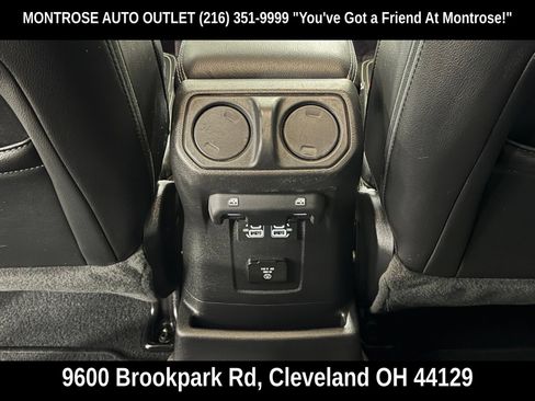 Used 2022 Jeep Wrangler Unlimited Sahara w/ LED Lighting Group AWD/4WD image 40