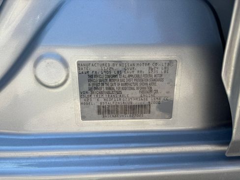 Used 2025 Nissan Versa SV FWD image 27