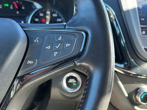 Used 2022 Chevrolet Equinox RS image 14